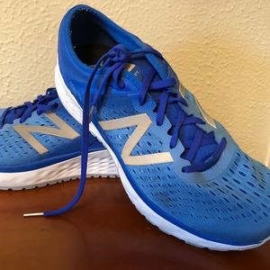 New Balance Women’s 11.5  fresh foam 1080’s.